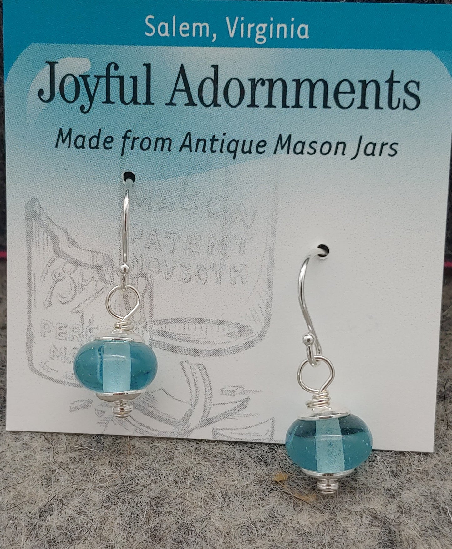 EM Earrings Medium, Class Style, Shinny